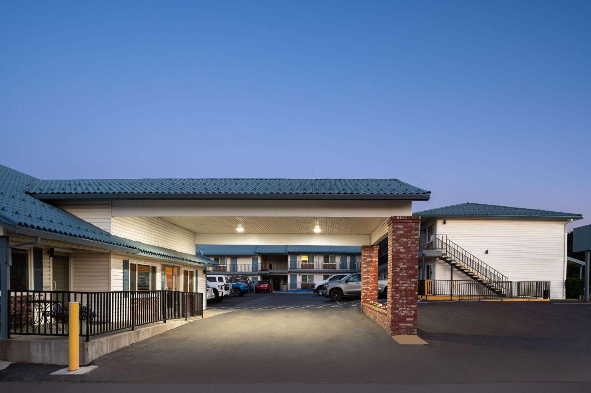 Super 8 By Wyndham Susanville Exterior foto