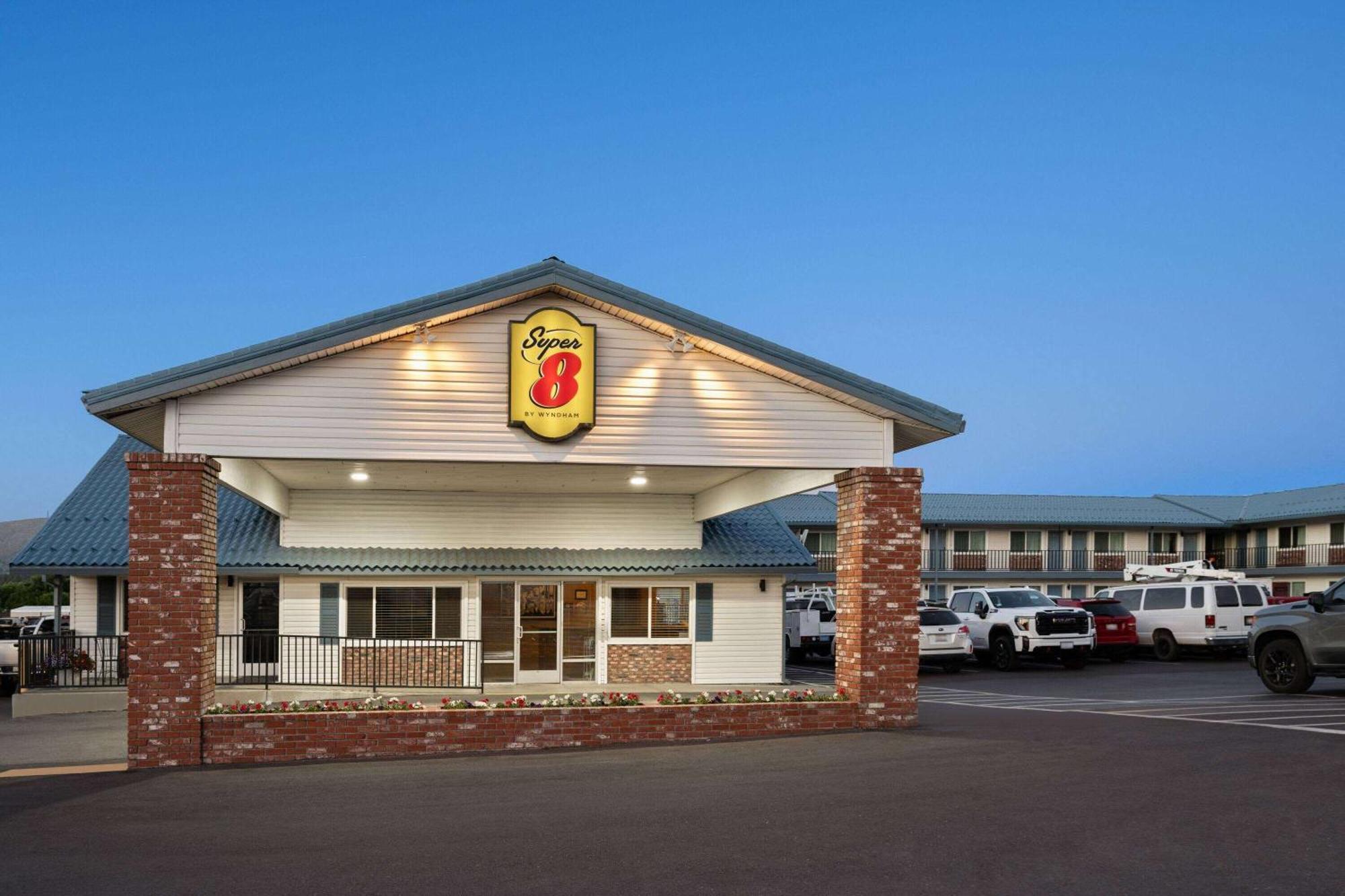 Super 8 By Wyndham Susanville Exterior foto